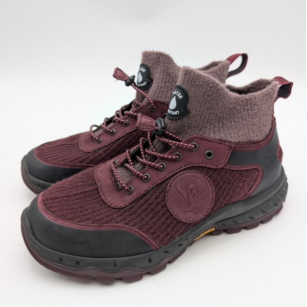 Santana Canada Tina Waterproof Sneaker Shoes Women's Wine/Black Size US6.5 EU37